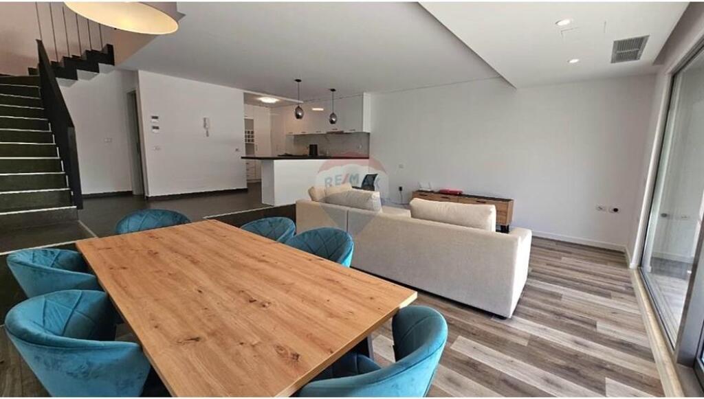 Jepet vile me qira prane Teg-ut.
