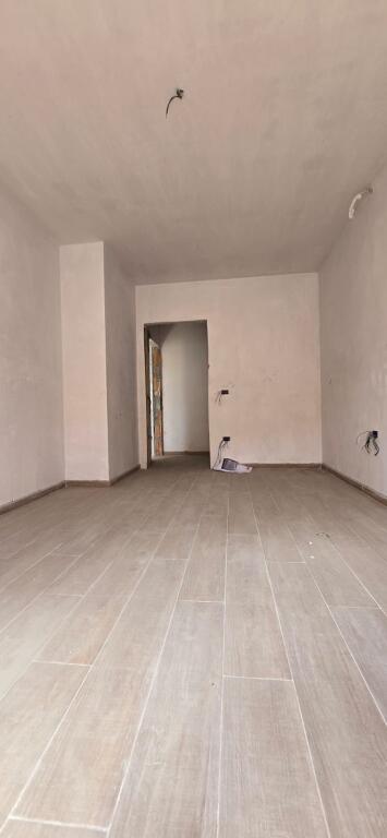Shitet apartament 1+1 tek Rruga e Burgut!