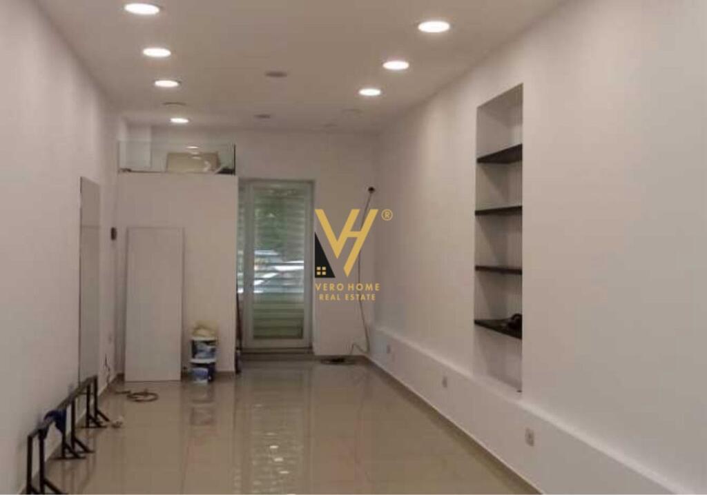 SHITET DYQAN 30 M2 TE KOMUNA E PARISIT 120.000 EURO