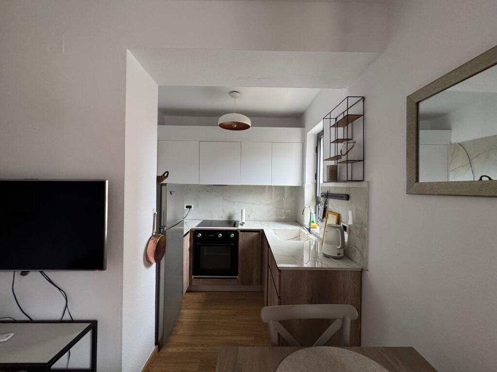 Appartamento 1+1 in affitto in Via Fortuzi