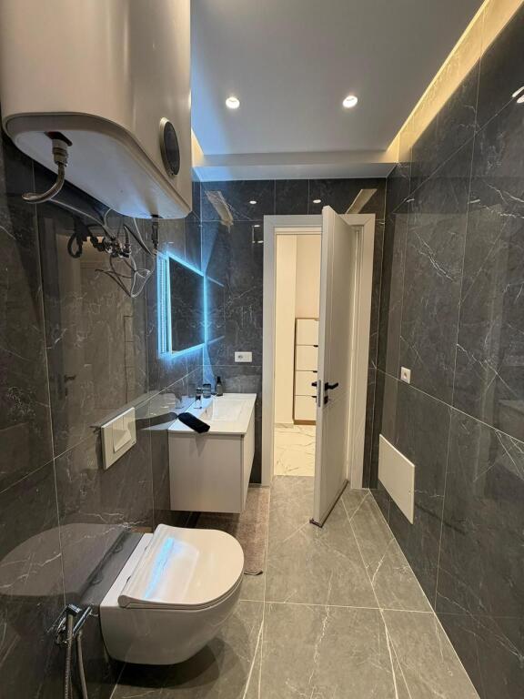 Apartment 1+1 for rent at Zogu i Zi.