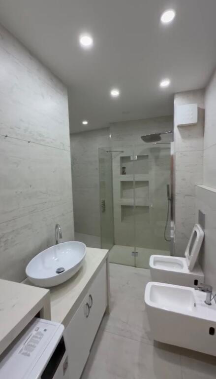 📢 SUPER PRONË NË SHITJE Apartament 2+1 Me 🅿️ 2 Poste Parkimi 📍 Komuna e Parisit – Niku Construction