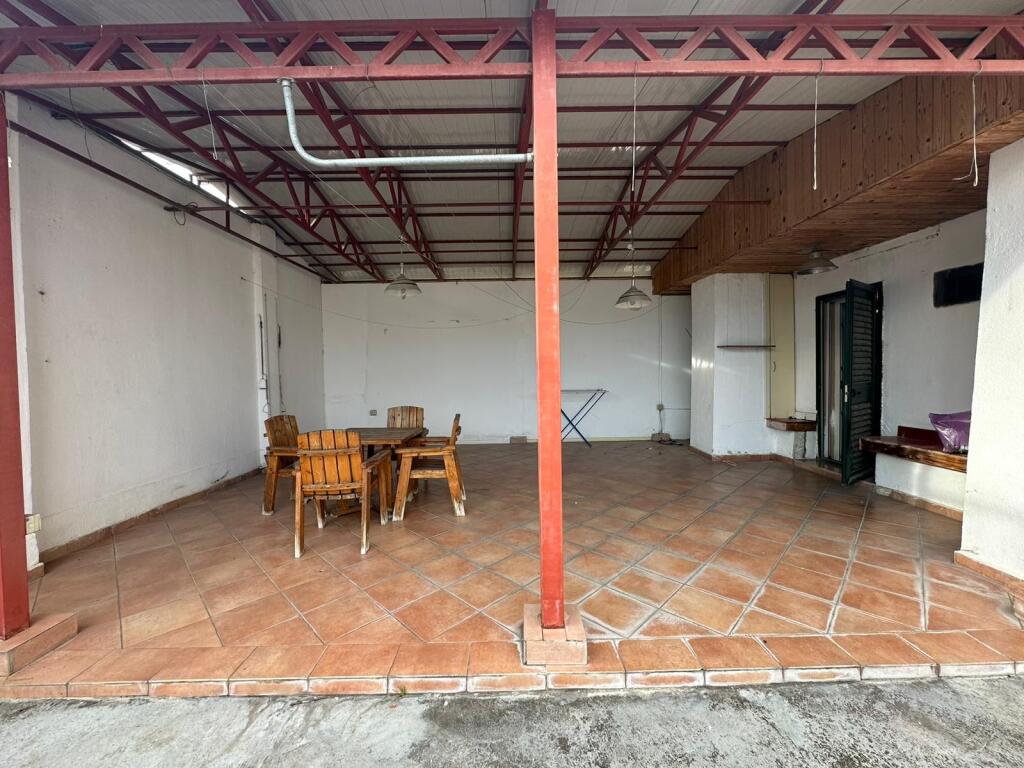 vendesi appartamento 3+1+2+Veranda palazzi Cabej 195000 euro