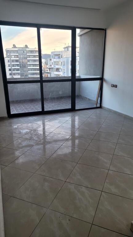 For rent 2+1 empty with counter buffet in Astir