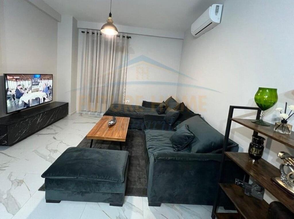 Affitto, Appartamento 2+1+2, Via Xhanfize Keko, Tirana.!!
