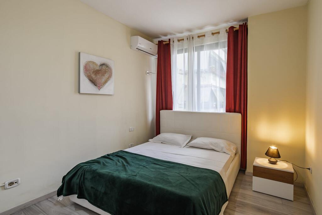 Affittasi appartamento 3+1+2 bagni presso l'ex-Esposizione
