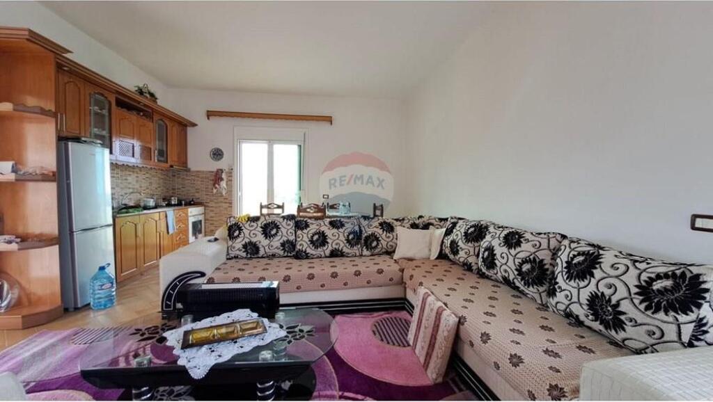 🏡 Villa su 3 Piani – In Vendita | Quartiere Kushtrimi, Vlora