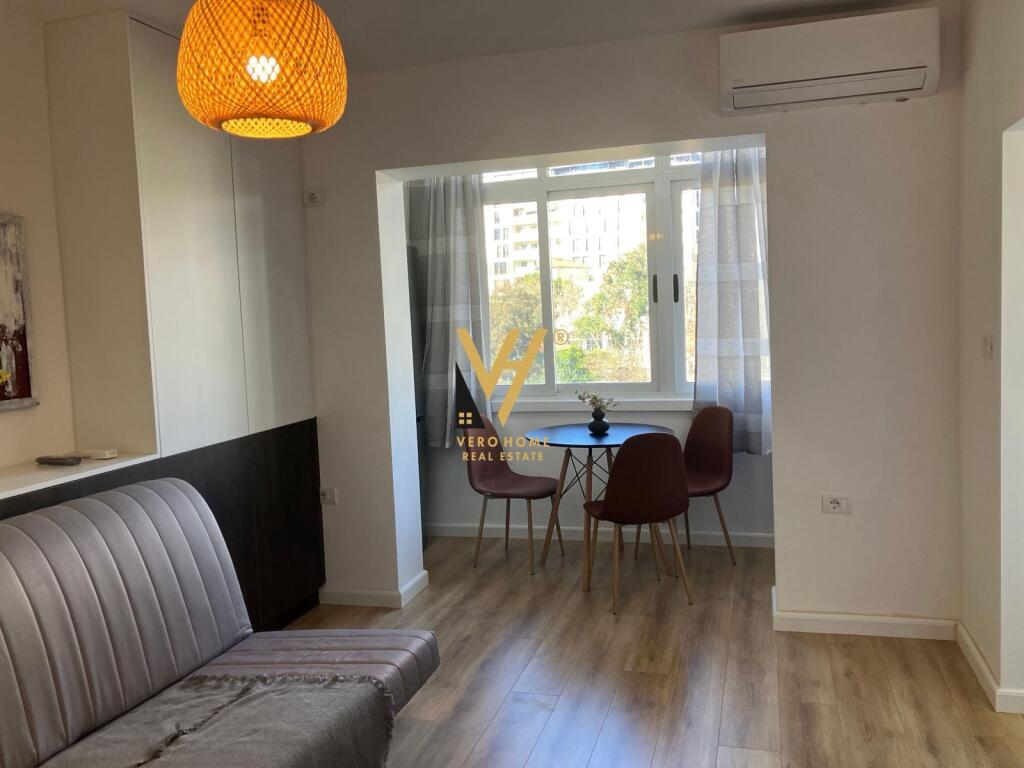 STUDIO 35 M2 FOR RENT IN CENTER 50,000 LEKE