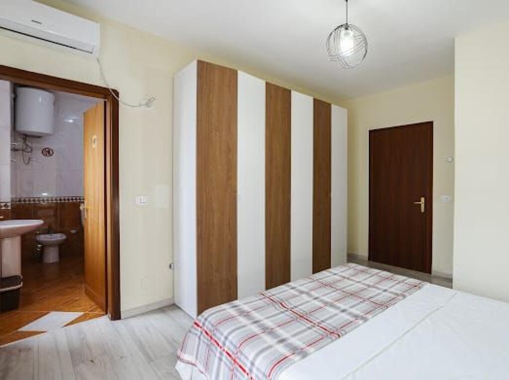 Affittasi appartamento 3+1+2 bagni presso l'ex-Esposizione