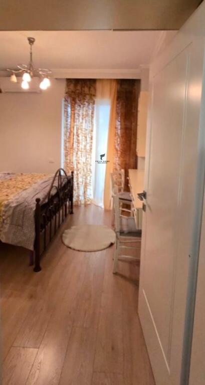 APARTAMENT ME QERA 3+1 KODRA E DIELLIT 1000 EURO