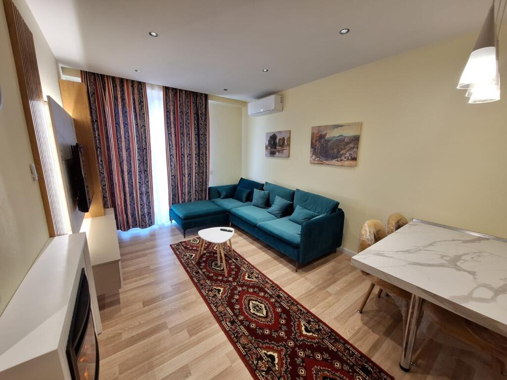 Apartment 2+1+🅿️ Golden tower( mine peza) 94m2 Newly invested Parking space and administration included in the price 1200€/month