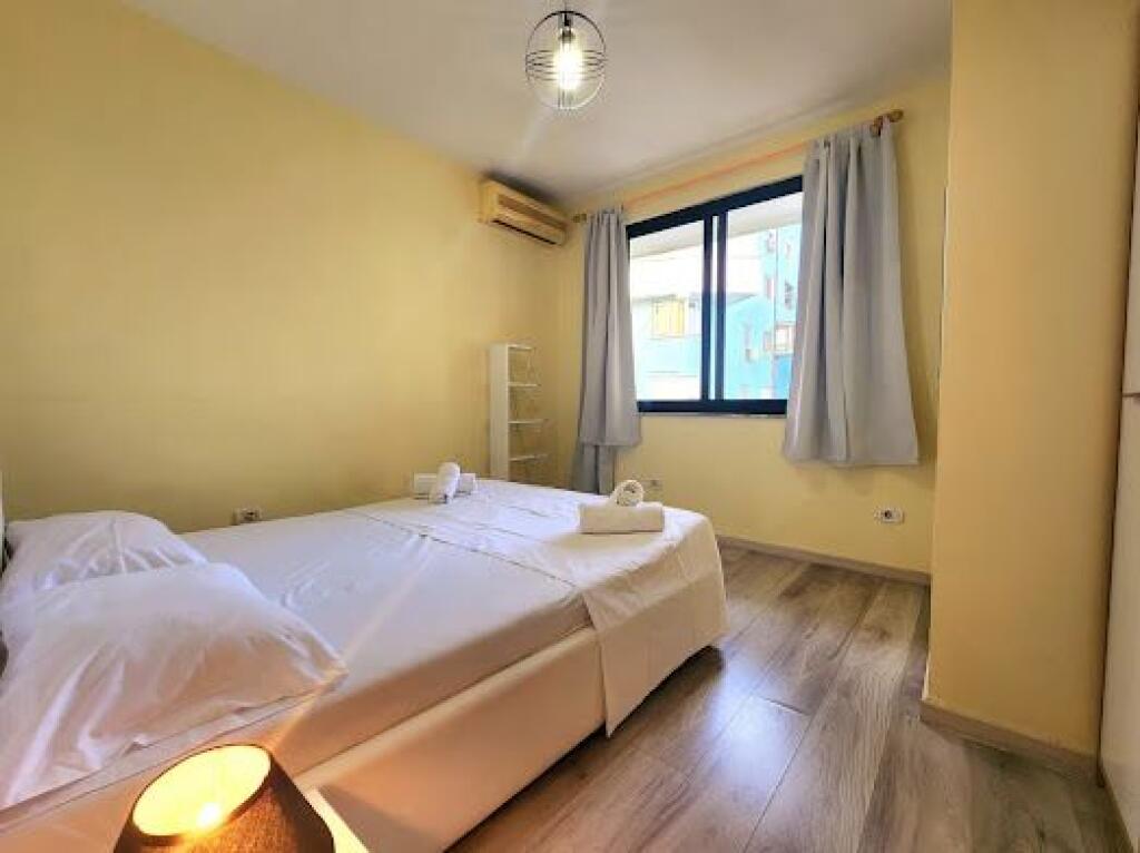 Affittasi appartamento 3+1+2 bagni presso l'ex-Esposizione