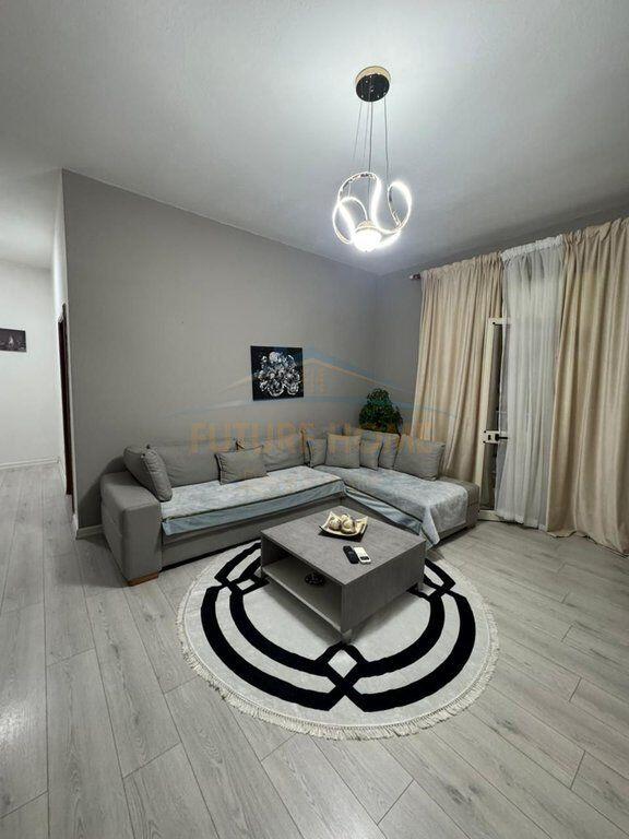 Qera, Apartament 1+1 , Rruga e Barrikadave, Tirane
