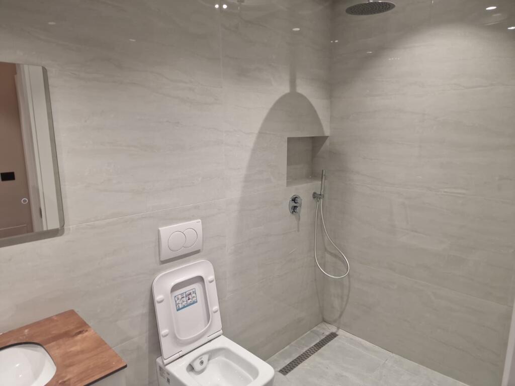 KOMUNA E PARISIT, shesim nje super apartament 2+1+2