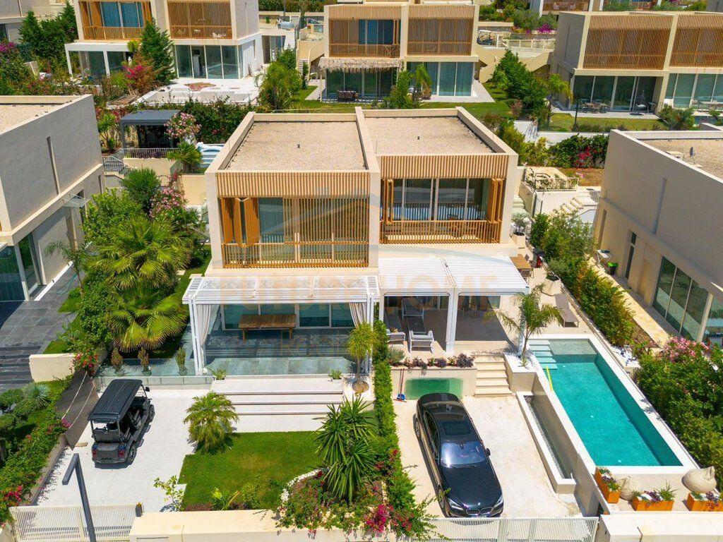 In vendita, Villa su 2 piani, ”Green Coast Resort ”
