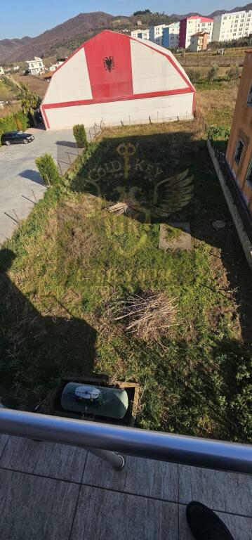 🏡 CASA PRIVATA SU 3 PIANI CON TERRENO – IN VENDITA 🏡 📍 Manëz, Durrës