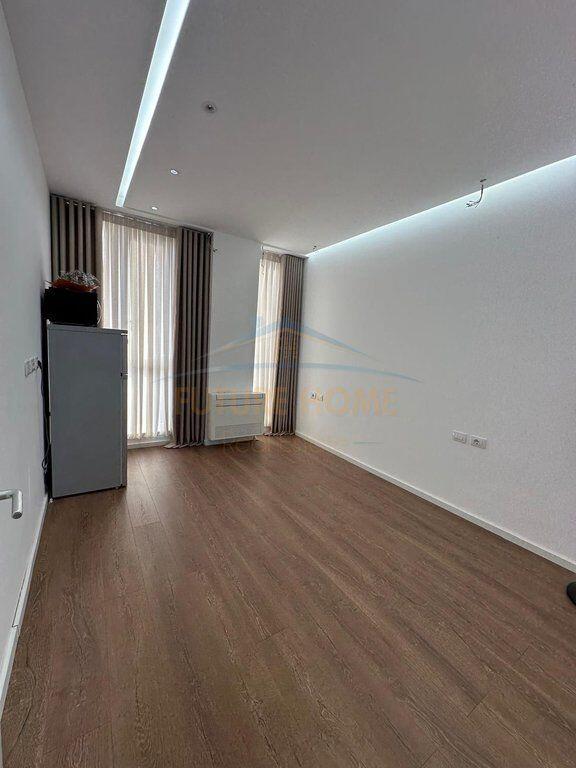 Shitet, Apartament 3+1+2, Jordan Misja, Tiranë