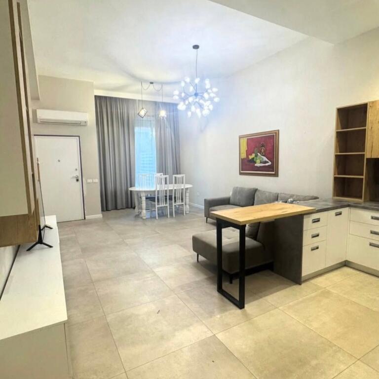In vendita Duplex + Cortile Kodra e Diellit 2 (Estensione) Duplex 2+1+Veranda