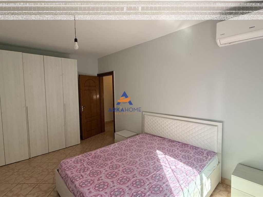 JEPET APARTAMENT ME QERA 2+1+BALLKON "ISH PARKU, SHKOLLA NAIM FRASHËRI" 55.000 LEKE