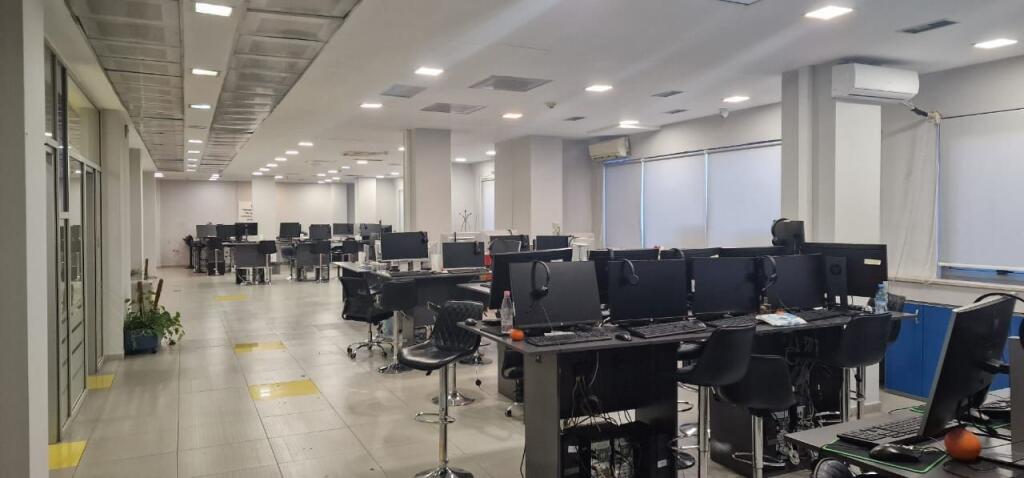 BUSINESS PREMISES FOR RENT ON KAVAJES STREET, CONDOR CENTER