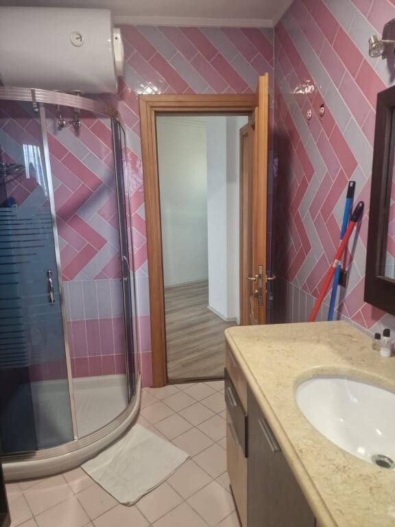 Appartamento esclusivo 2+1 in vendita nel Centro di Tirana