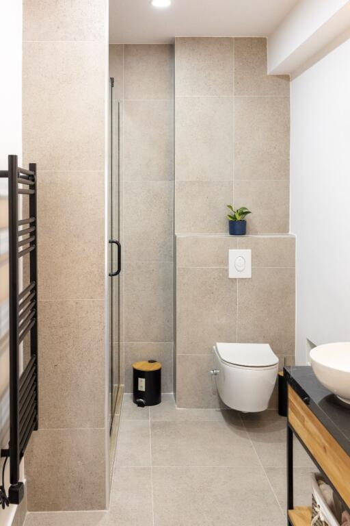 Apartment 2+1+2 for rent   Full Sea View in Currila