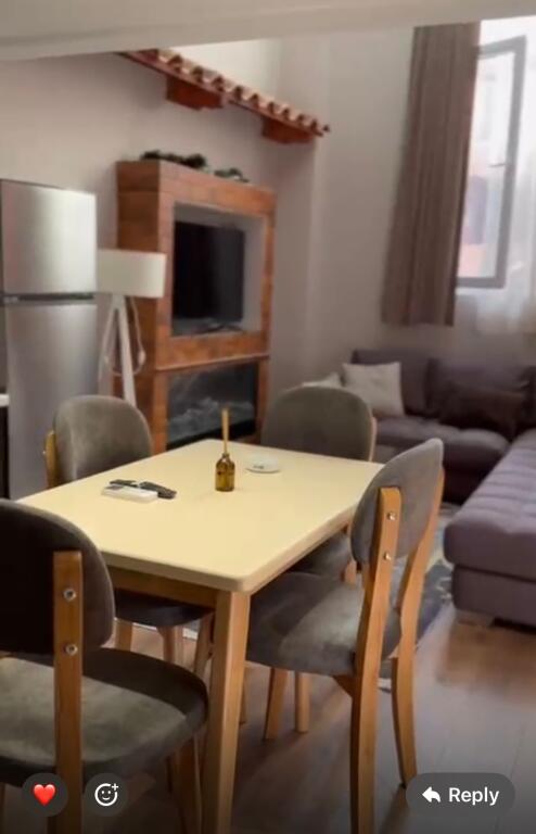 Dubleks 2+1,i mobiluar rruge e elbasanit,550 euro