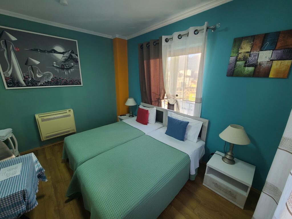 Shitet Apartment I pershtatur Hotel