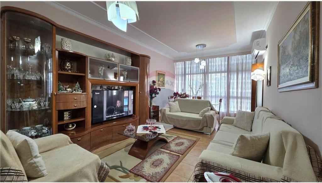 ✨ Apartament 2+1+2 për Shitje – Bulevardi “Ismail Qemali”, Vlorë