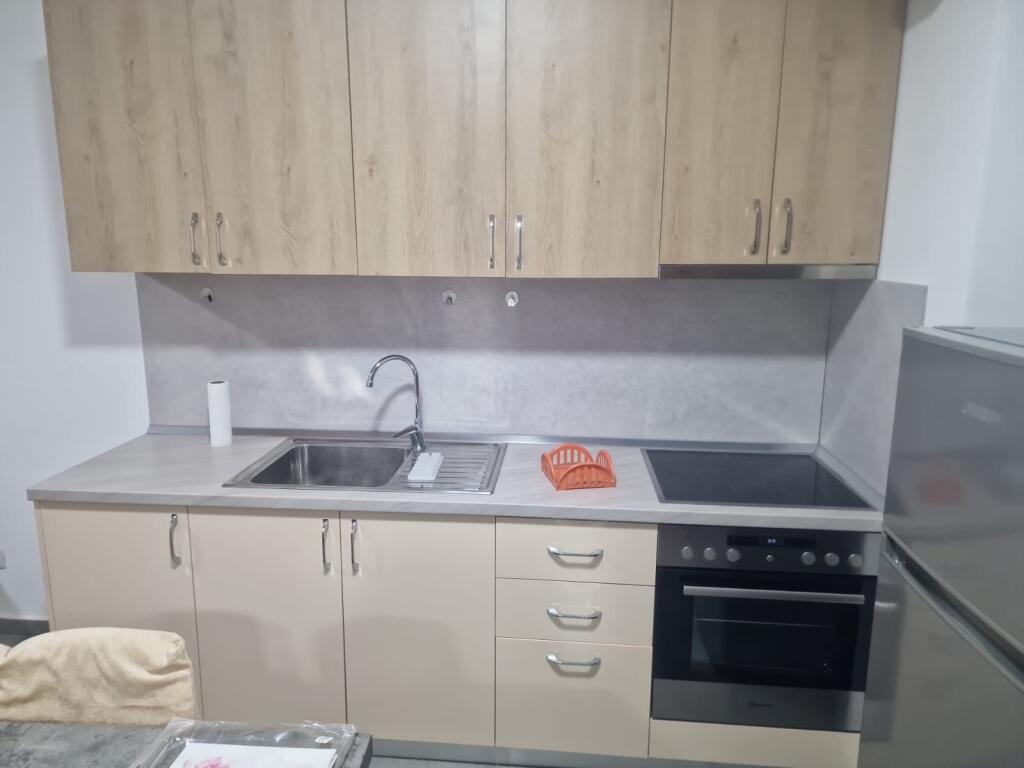 Appartamento 1+1+posto auto a Univers City