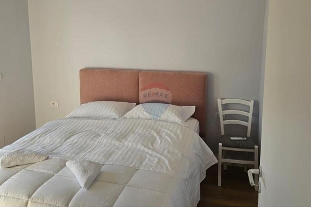 Appartamento - In Affitto - Via Karl Gega, Tirana