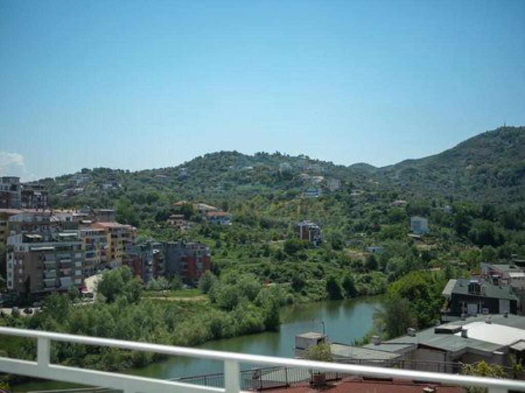 For sale, Penthouse 3+1+2, Dry Lake, Tirana !
