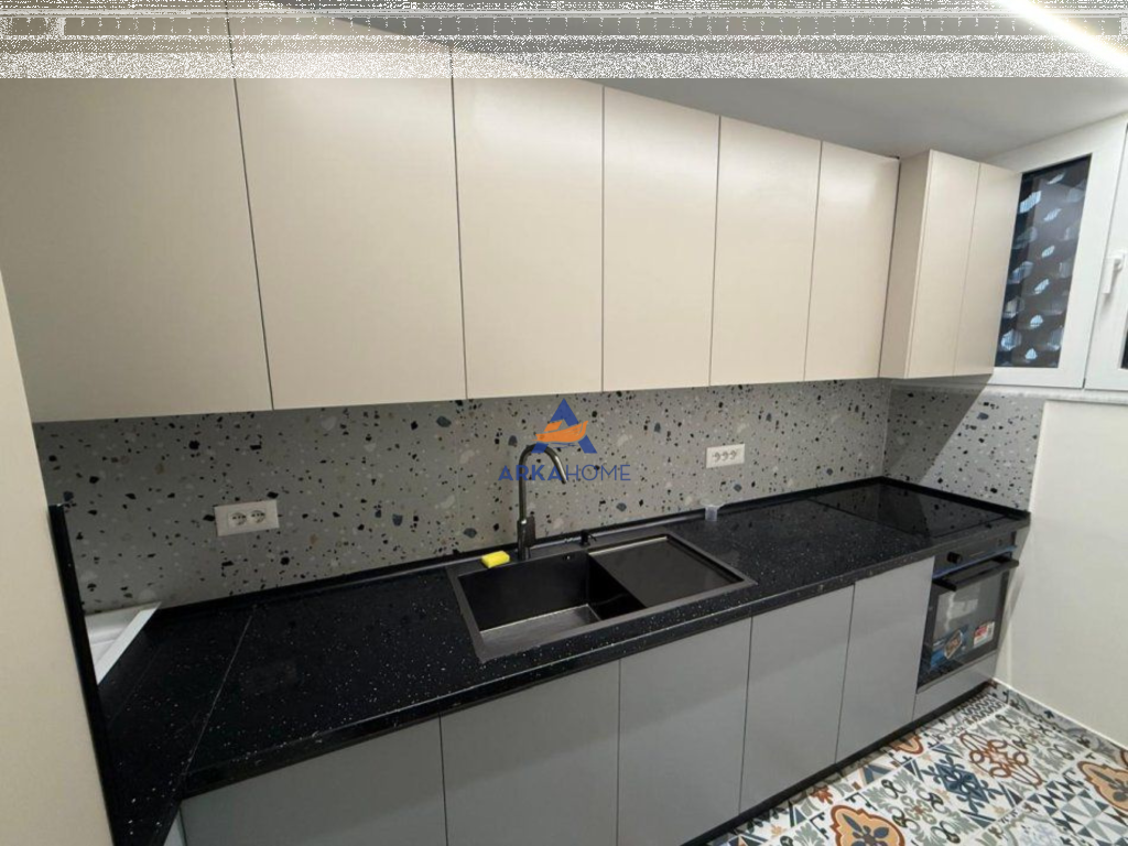 JEPET ME QERA SUPER APARTAMENT 1+1 "POLIKLINIKA LAGJIA 9 " 850 EURO