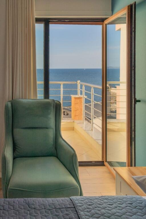 Apartment 2+1+2 for rent   Full Sea View in Currila