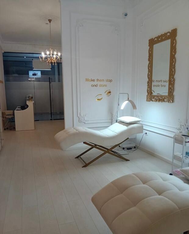 NEGOZIO IN AFFITTO 80 M2 VIA KAVAJES 110.000 LEKE