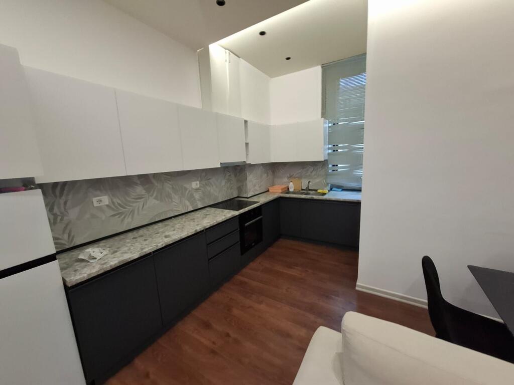 Jepet apartament me qera 2+1+2