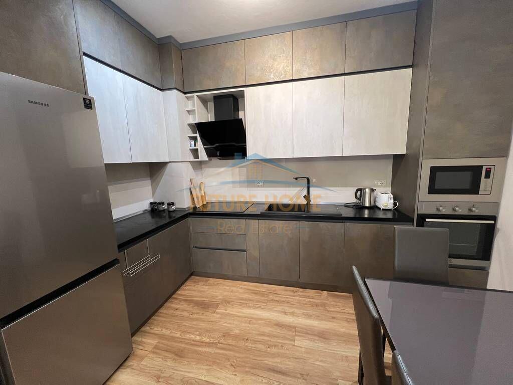 Rent, Apartment 2+1+2, Qemal Stafa Street, Tirana.