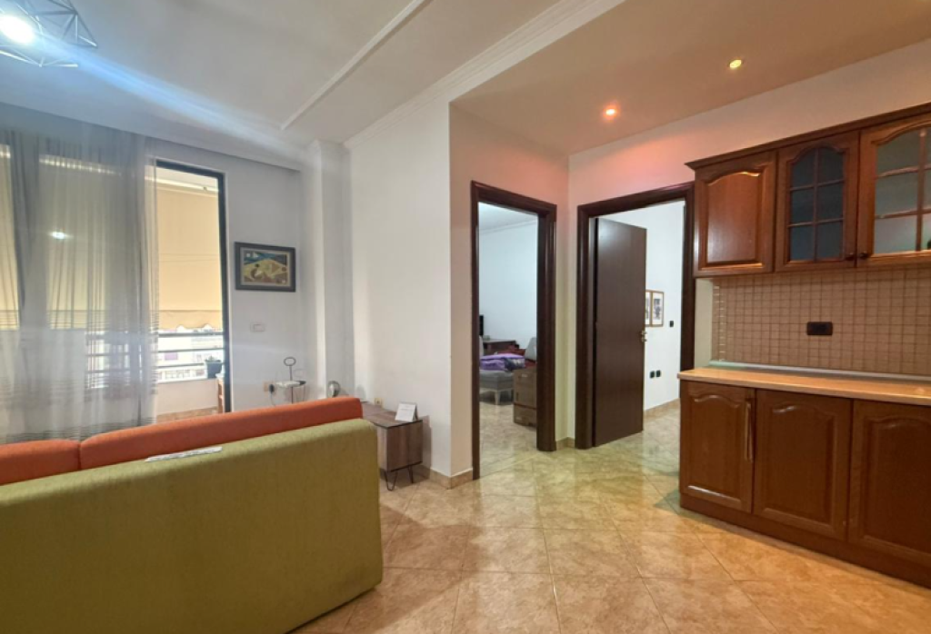 🏢 Affittasi Appartamento 2+1+2 – Complesso Panorama, vicino alla Stazione Ferroviaria  