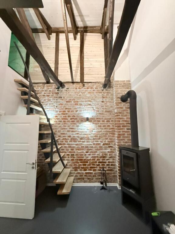 PRIVATE HOUSE FOR RENT NEAR PETRO NINI HIGH SCHOOL