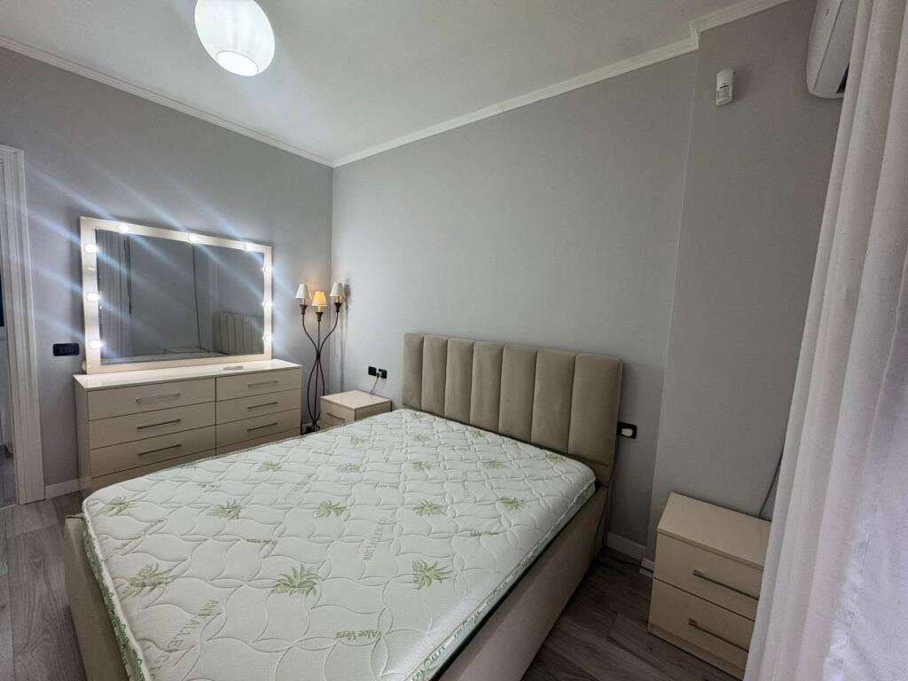 Apartment 2+1, Astir!