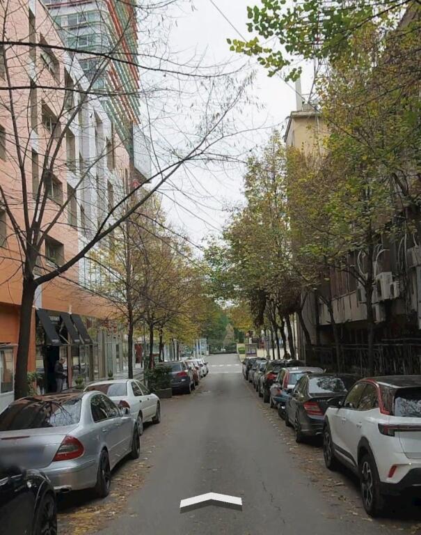 ZYRE ME QERA 130 M2 RTSH 2200 EURO