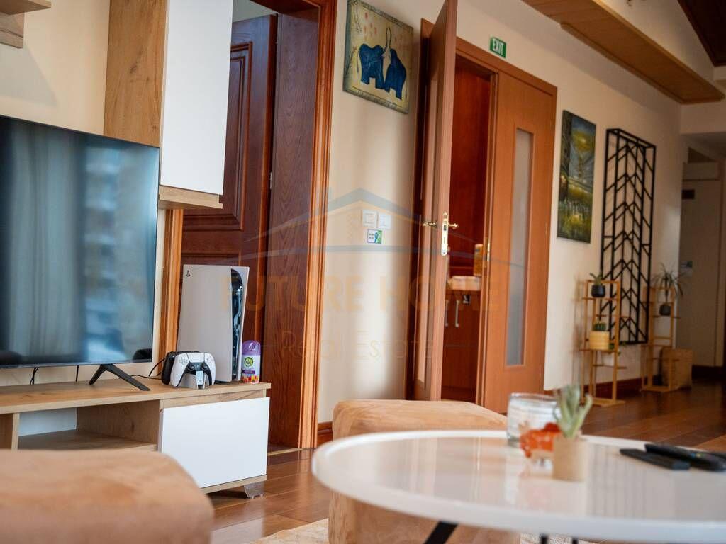 In vendita, attico, Kodra e Diellit, Tirana!!!