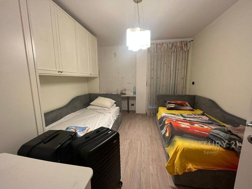 Ish Blloku – Apartament 2+1 me qira per zyre!!