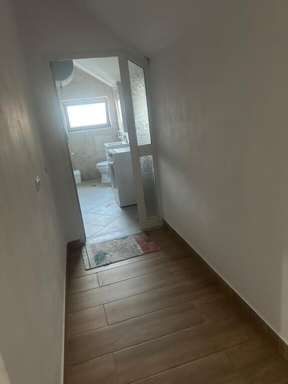 APARTMENT 2+1. 350 EURO.ALI DEM
