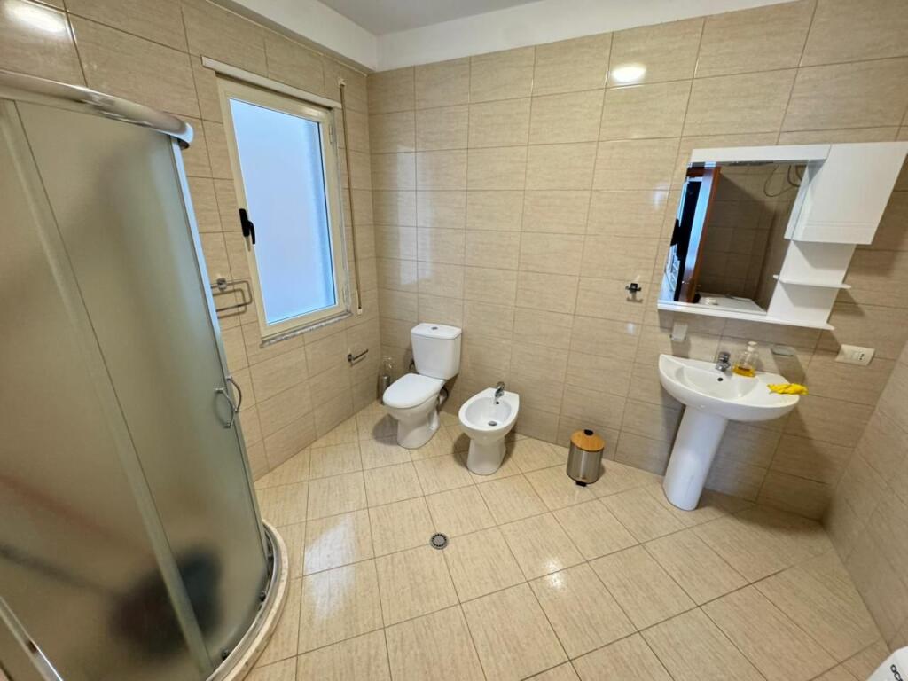 🚪Affitto Appartamento 1+1 📍 Via Don Bosko💰 Prezzo: 50.000 lekë / mese
