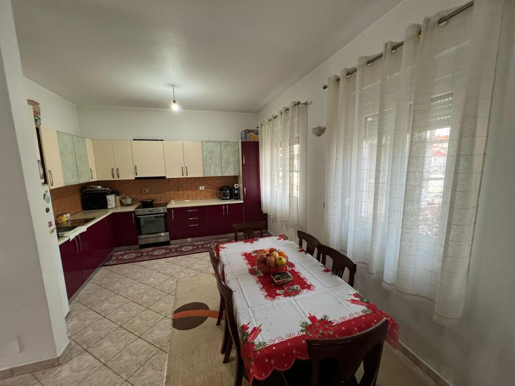 Occasion!!! At Sauku Roundabout, near the Artificial Lake, 3-Storey Villas for sale