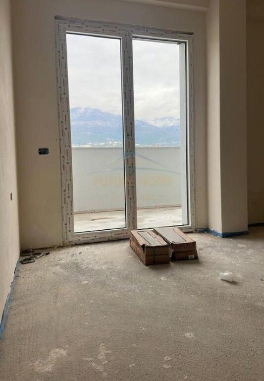 For sale, 2+1 Apartment, Ali Demi, Tirana.!