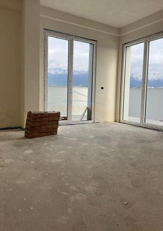 For sale, 2+1 Apartment, Ali Demi, Tirana.!