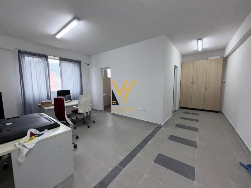 WAREHOUSE 720 M2 FOR RENT IN PRUSH 2,800 EURO