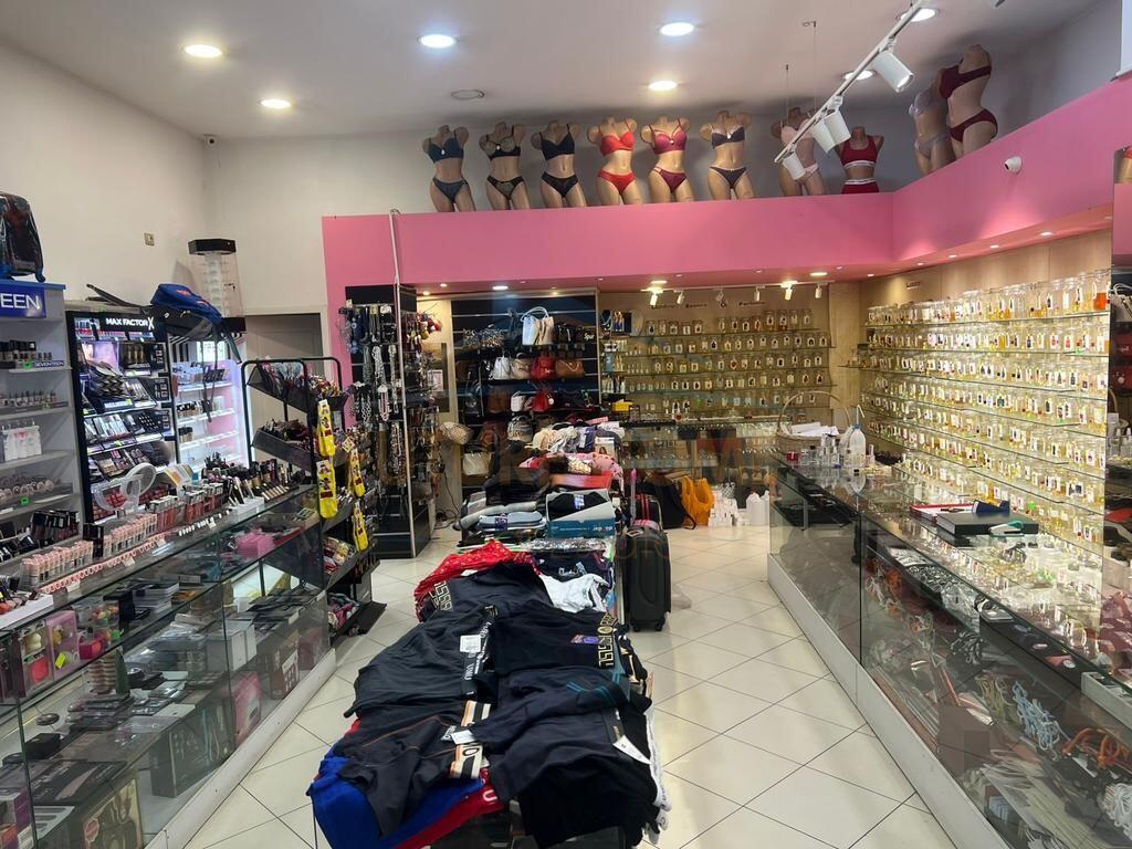Qera, Business Environment, Yzberisht